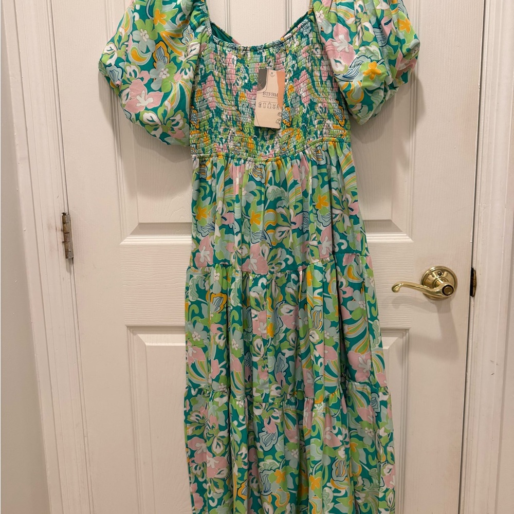 Floral Puff-Sleeve Maxi Dress in Green & Pastel Florals